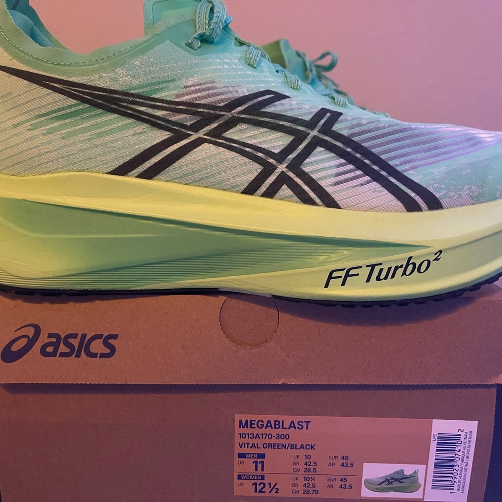 ASICS Megablast Vital Green and Black Shoes - Picture 1 of 3